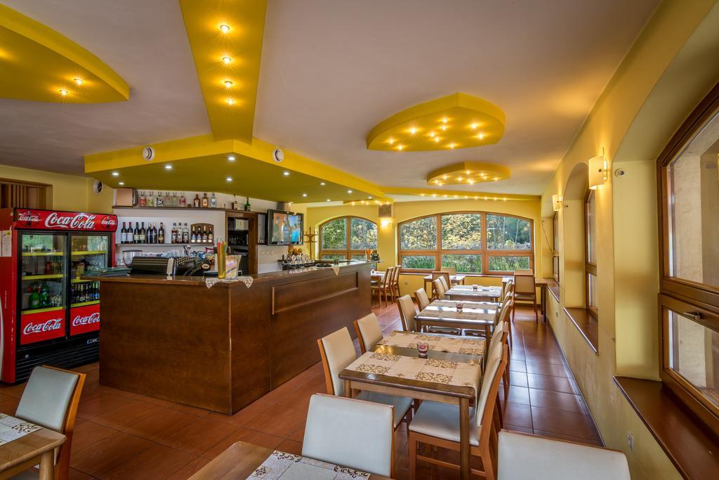 Penzion Almada Zvolen Extérieur photo