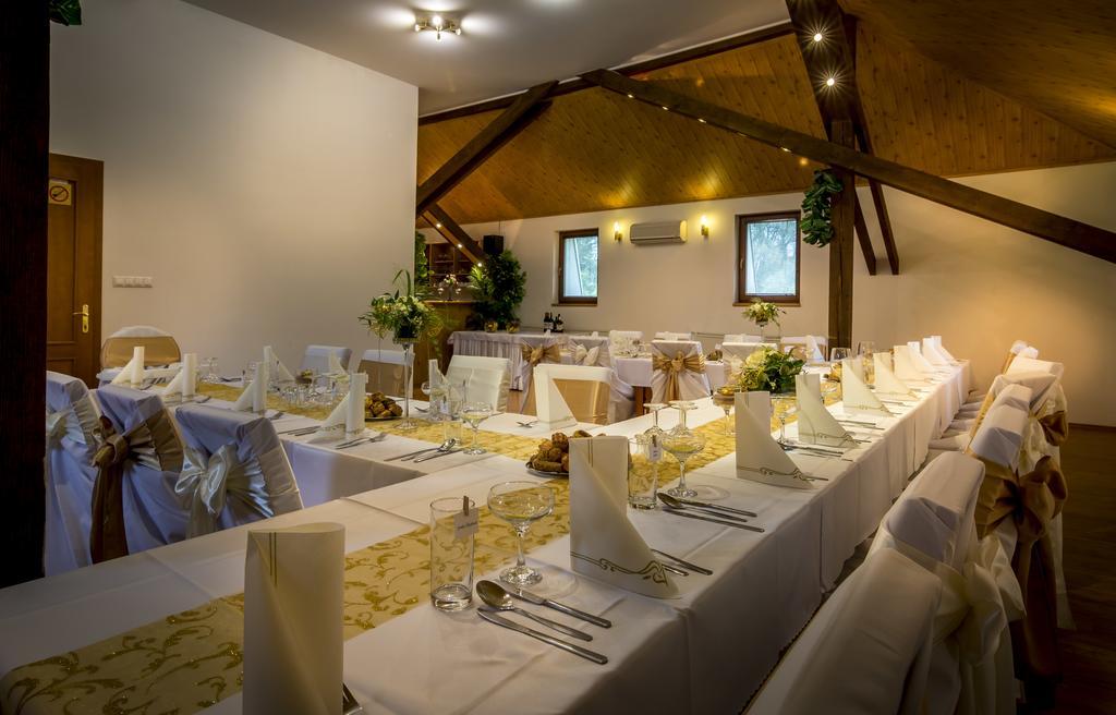 Penzion Almada Zvolen Extérieur photo