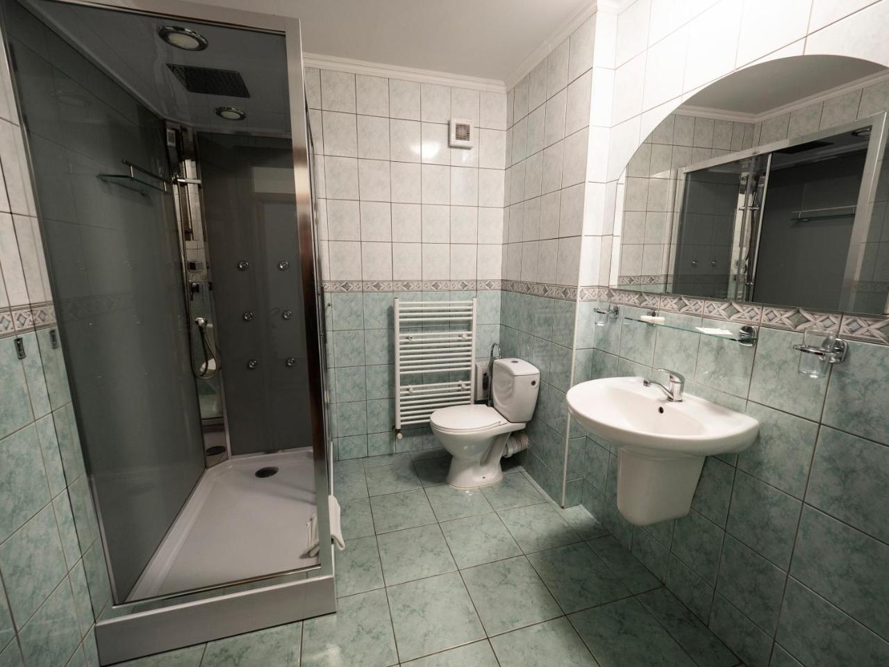 Penzion Almada Zvolen Extérieur photo